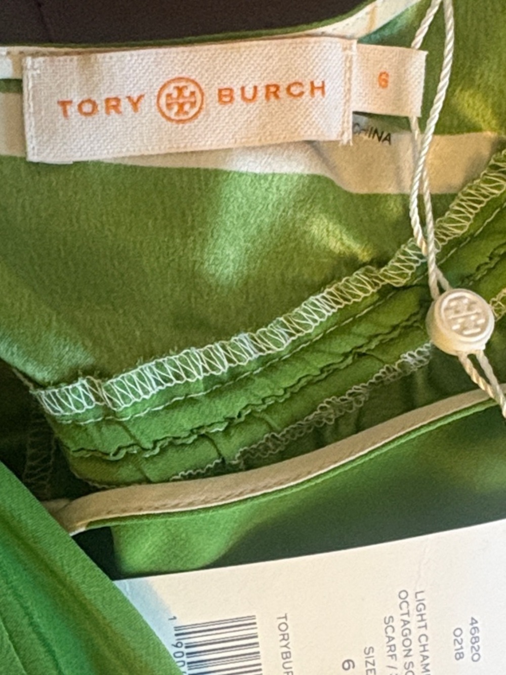 NWT Tory burch Sloane  light chambray octagon square scarf Dress size 6 - Picture 3 of 11